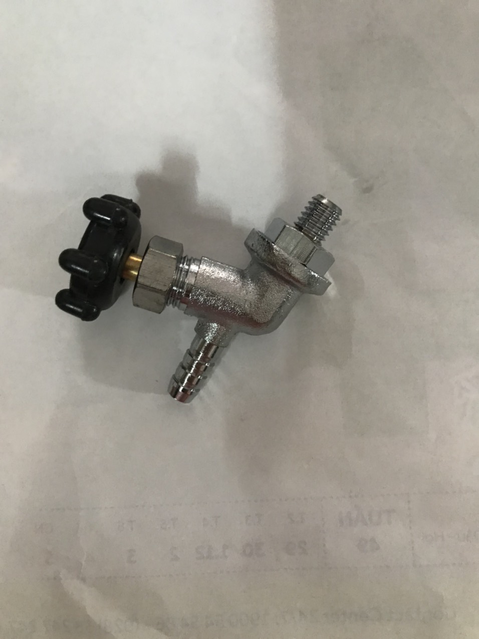 Van bình nước bàn ủi bình treo