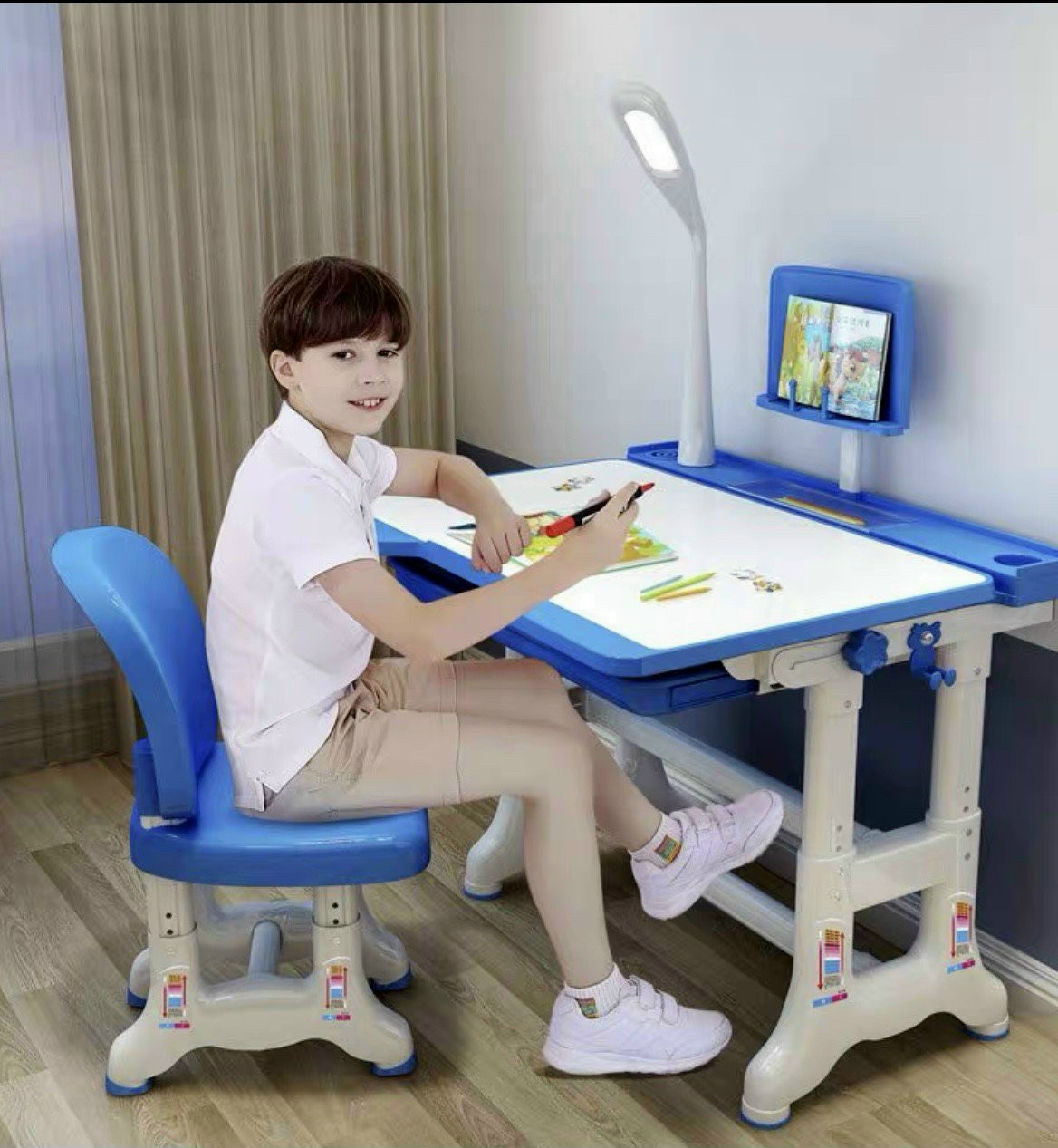 Bàn ghế học sinh cho bé chống gù chống cận B02