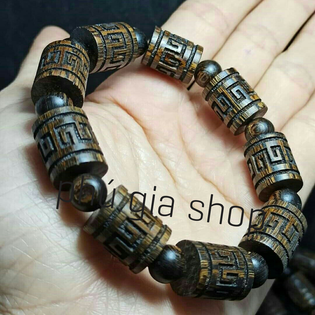 Vòng Tay gỗ Trầm Hương Sánh Chìm khắc chú Bình An và Tài Lộc+ bảo hành mùi thơm vĩnh viễn