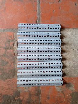 set 8 cây sắt v(4*4) dài 30cm