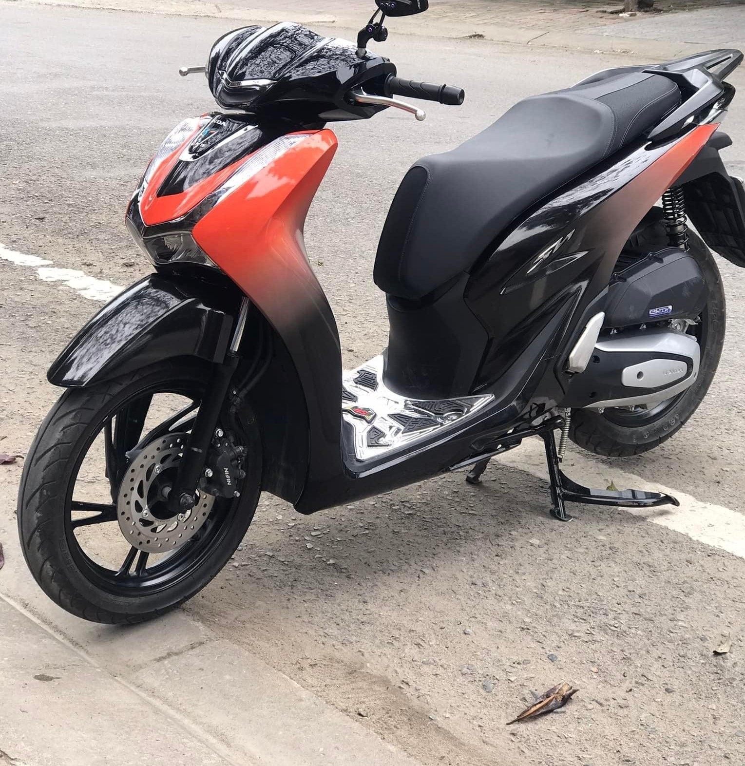 Tem trùm sh đỏ đen loang màu,team decal sh