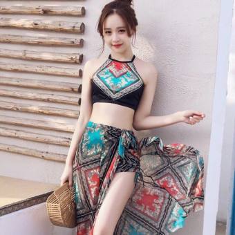 Bộ Bikini Áo Yếm Kèm Khăn