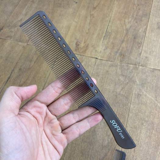 Bộ Lược cắt tóc nam SOFU mỏng dẻo bám tóc tốt