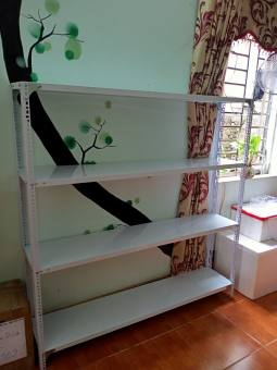 Kệ sắt v lỗ đa năng: Dài 1m5 x rộng 30cm x cao 1m5 x 4 tầng