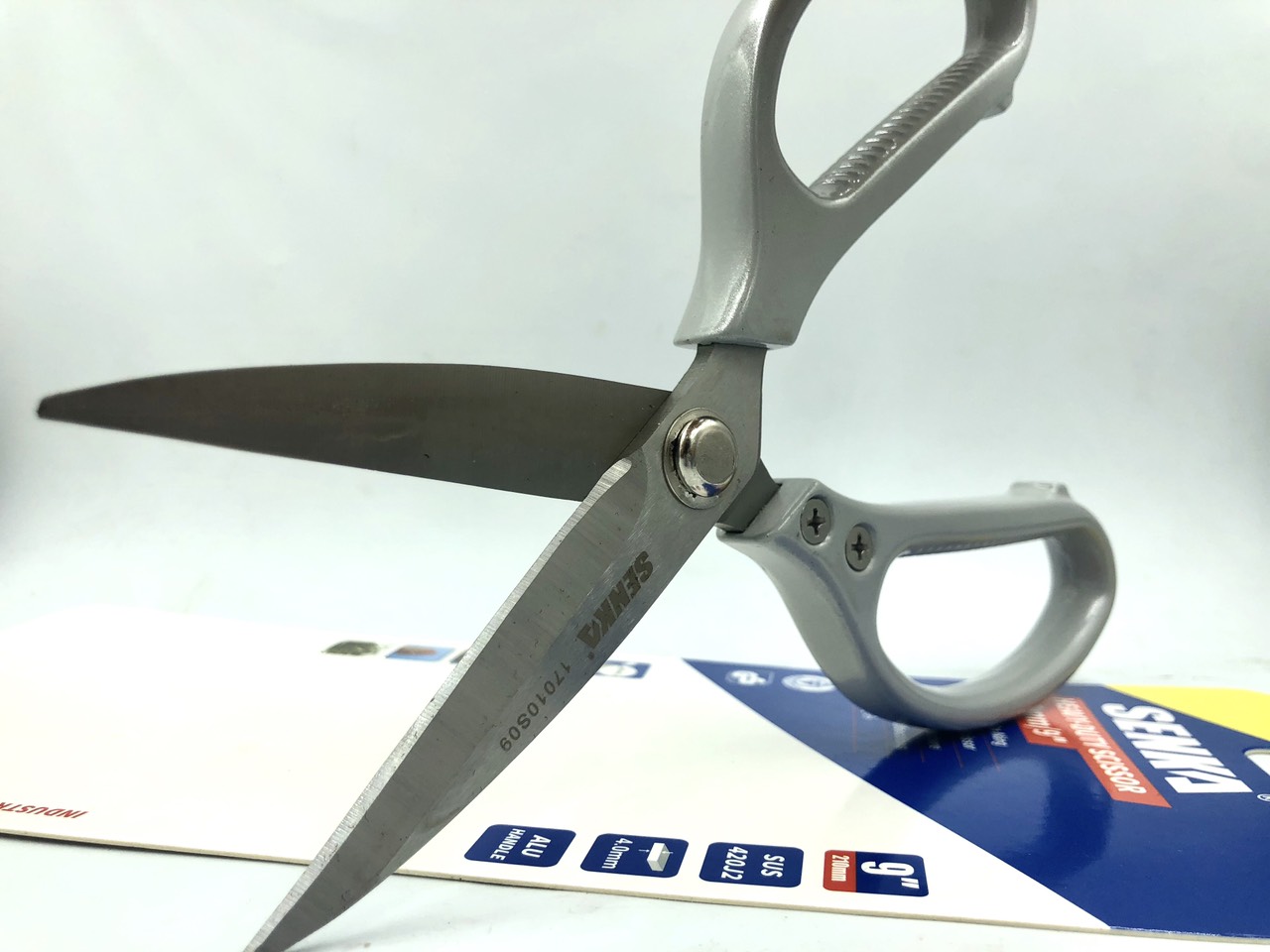 1 KÉO CẮT ĐA NĂNG, KÉO LÀM BẾP, KÉO CẮT DA KÉO CẮT VẢI KÉO INOX HIỆU SENKA, CHỌN CÁN NHÔM, CÁN NHỰA