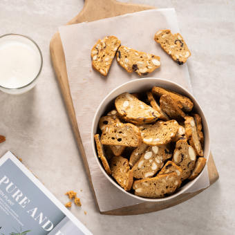 Bánh Biscotti vị Chuối Yến mạch Baker Baking - Eat clean hỗ trợ ăn kiêng chứa nhiều Kali 100g