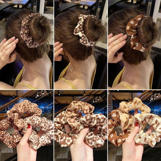 Dây buộc tóc scrunchies vải hàn quốc họa tiết dễ thương, dây chun cột tóc màu nâu, be, trắng LABIZI BT06