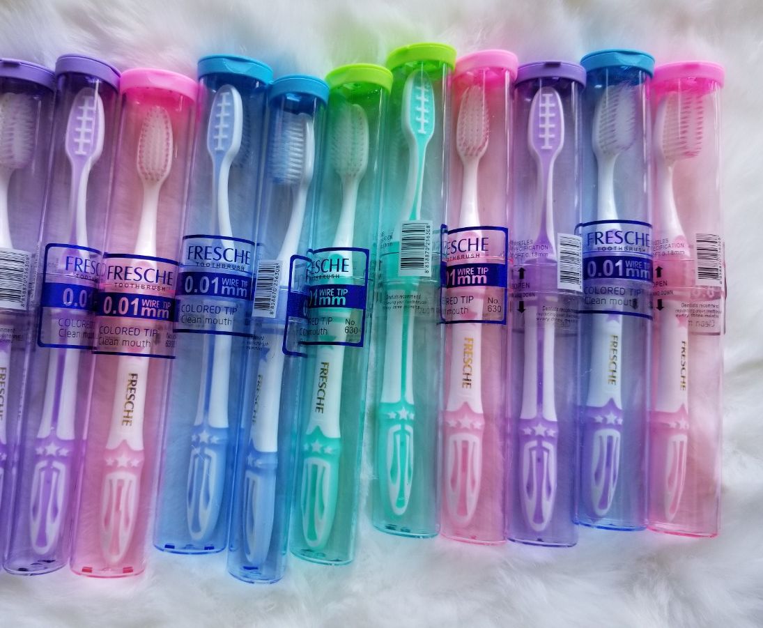 Combo 12 Bàn chải răng Fresche Thái Lan sợi mềm chất lượng cao