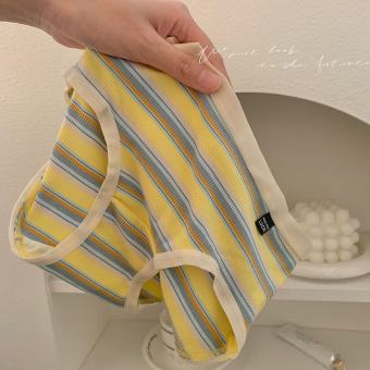 Quần Lót Lưng Vừa Kẻ Sọc Ngang Dễ Thương Cho Nữ  688