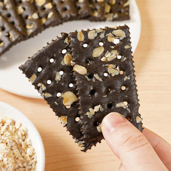 Combo 300g Bánh quy yến mạch gạo lứt không đường/Bánh quy soda ăn kiêng/Bánh quy soda bột yến mạch gạo đen tốt cho sức khỏe