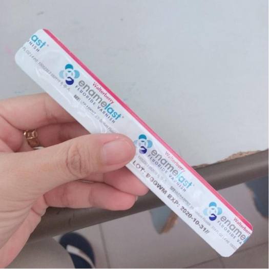 Vecni Flour CÓ VIỀN ĐỎ, Enamelast kem bôi răng ngừa sâu răng, chống sún răng cho bé