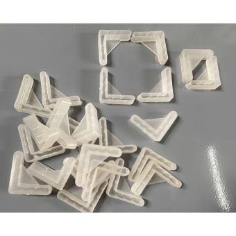 Bộ 4 chân nhựa lắp kệ sắt V lỗ đa năng