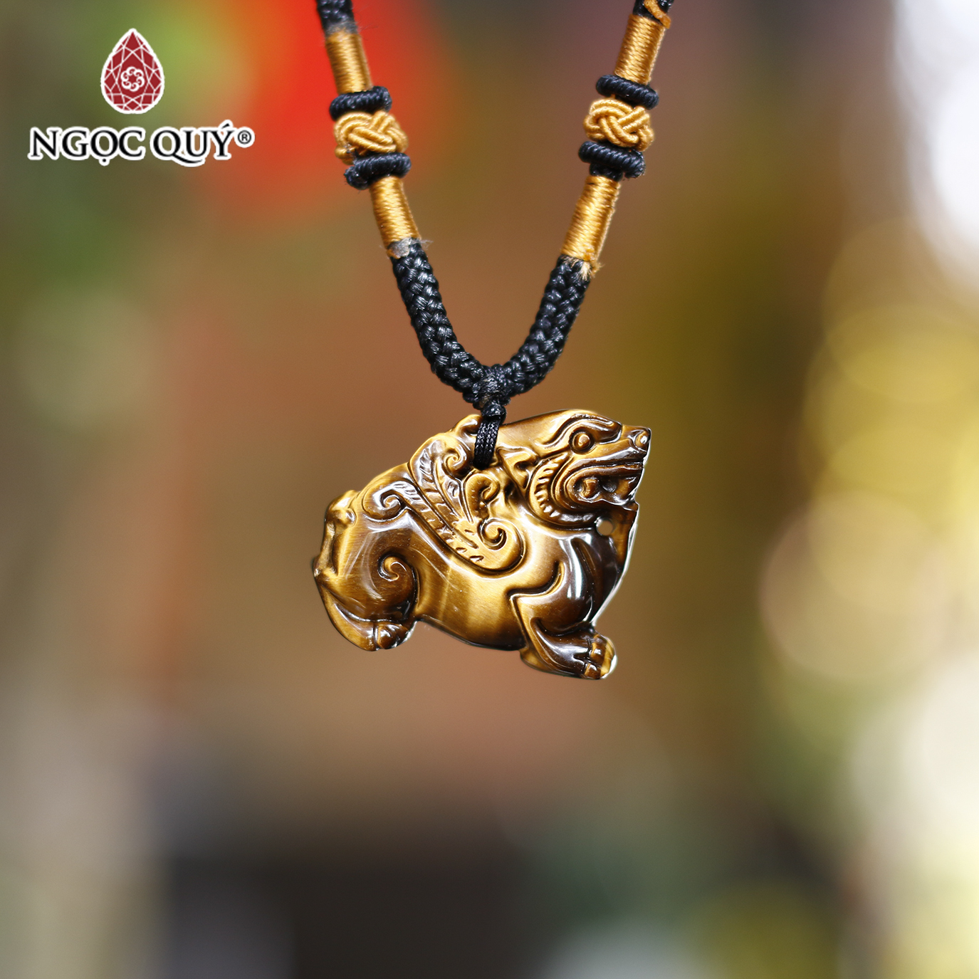 Mặt dây chuyền tỳ hưu thạch anh mắt hổ mệnh thổ kim - Ngọc Qúy Gemstones