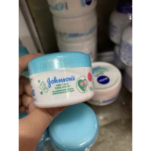 Kem Dưỡng Da Gohnson's Baby (50g) mầu xanh công ty Sản phẩm