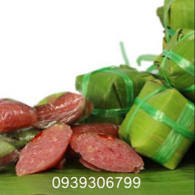 Combo 20 nem chua lai vung gói lá chuối - 2xâu 20 chiếc 52k