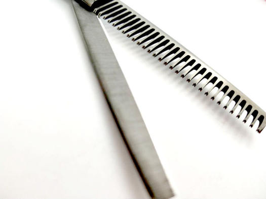 Cắt Tóc Chiếc Lá Ngắn, Thế giới kéo siêu xịn vina CNC 108, tóc cắt layer dài - Top 5 kéo cắt tóc tại nhà tốt Nhắt