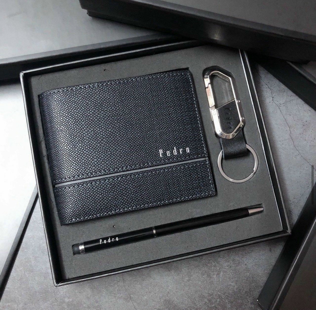Ví nam bút móc khóa full box túi giấy