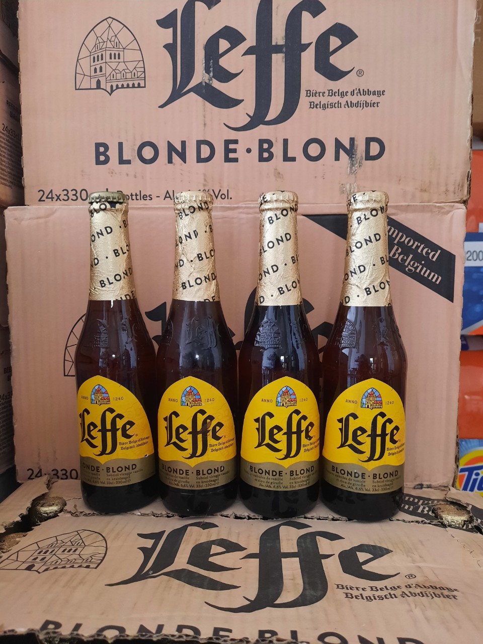 Bia leffe vàng của bỉ thùng 24 chai- chai 330ml-6.6% vol
