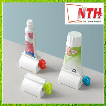 Dụng cụ nặn kem đánh răng