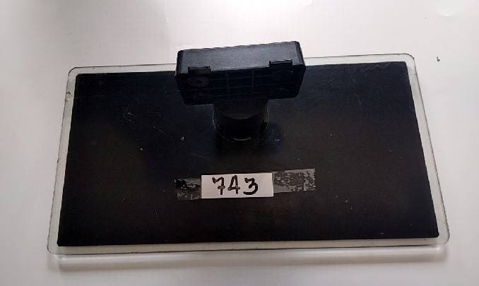 อันที่ 743 ขาทีวี TCL 24E5500F ราคา 500 บาท*ส่งฟรี