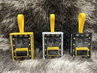 Box sạc dự phòng 22.5W trong suốt 3 cell 18650 ,mạch sạc nhanh QC 4.0 chip PD20. Tích hợp jack sạc trên box.